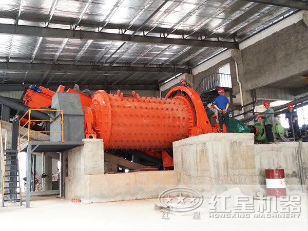 干式球磨機(jī)現(xiàn)場圖