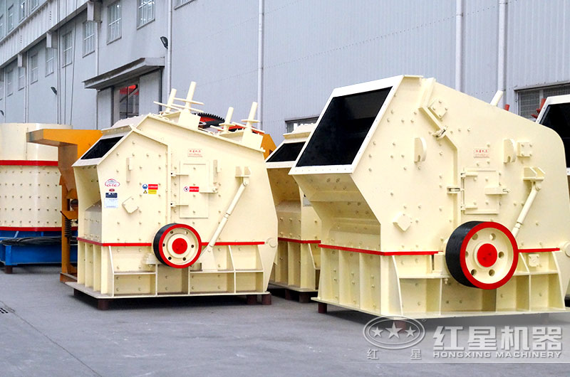 煤矸石粉碎機車間實拍大圖 煤矸石粉碎機車間實拍大圖