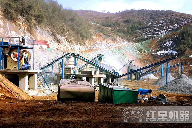 時(shí)產(chǎn)200噸圓錐破現(xiàn)場(chǎng) 時(shí)產(chǎn)200噸圓錐破現(xiàn)場(chǎng)