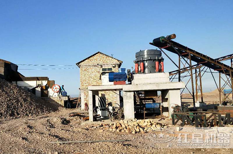 礦山破碎機作業現場 礦山破碎機作業現場